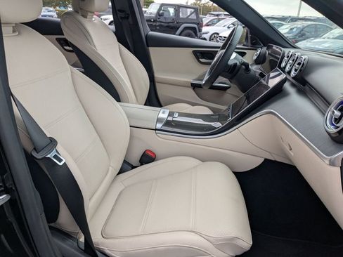 Used 2023 Mercedes-Benz C 300 Sedan image 17