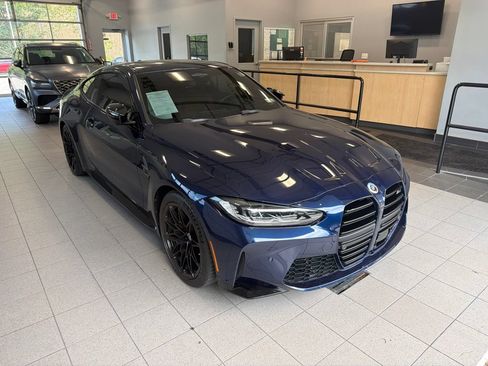 Used 2022 BMW M4 Competition w/ Executive Package RWD image 8