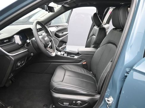 New 2026 Jeep Grand Cherokee Limited image 10