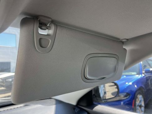 Certified 2022 Jeep Cherokee Limited image 33