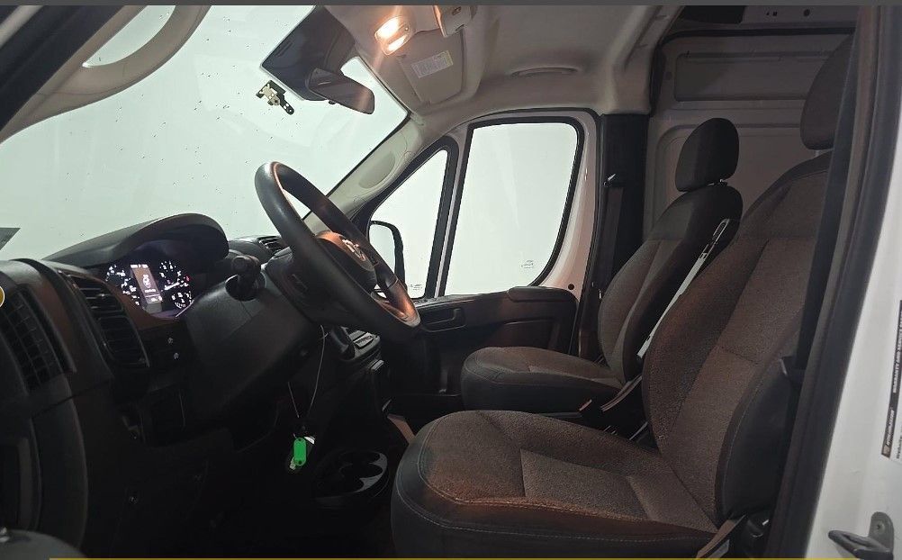 Used 2023 RAM ProMaster 2500 FWD image 5