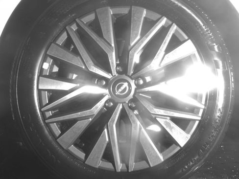 Used 2025 Nissan Altima 2.5 SV FWD image 15