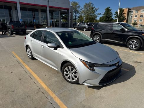 Used 2024 Toyota Corolla LE FWD image 8