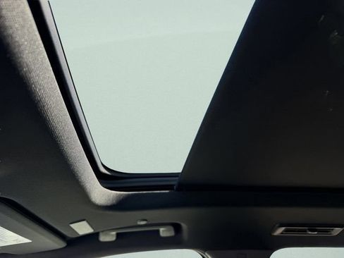 New 2026 Chevrolet Traverse LT w/ Sun and Wheel Package image 48