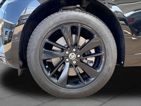 Used 2026 Jaguar F-PACE R-Dynamic S AWD/4WD image 12