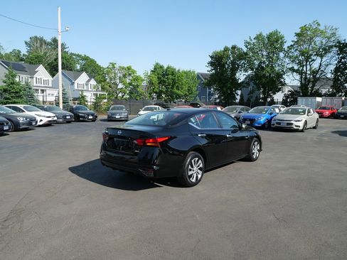 Used 2020 Nissan Altima 2.5 S AWD/4WD image 6