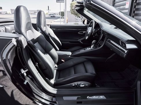 Used 2014 Porsche 911 Turbo S AWD/4WD image 26