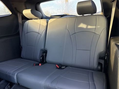 Used 2023 Buick Enclave Premium w/ Experience Buick Package image 15