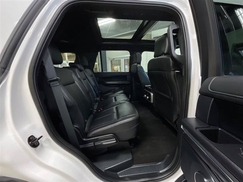 Used 2020 Ford Expedition XLT w/ Equipment Group 202A RWD image 25