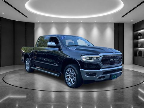 Used 2024 RAM 1500 Limited AWD/4WD image 2