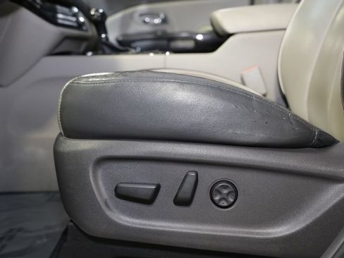 Used 2016 Kia Sedona SX FWD image 14