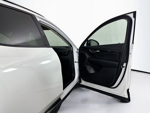 Used 2023 Buick Envision Preferred w/ Sport Touring Package image 31