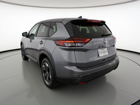Used 2025 Nissan Rogue SV AWD/4WD image 6