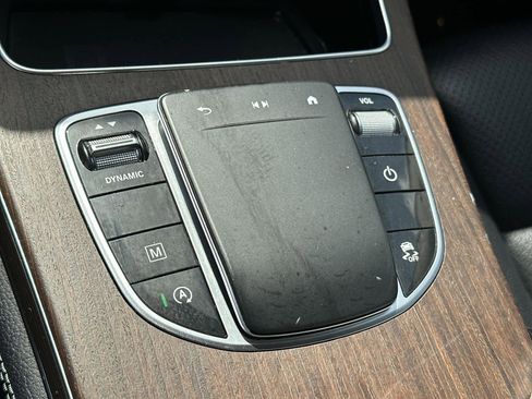 Used 2020 Mercedes-Benz GLC 300 image 27