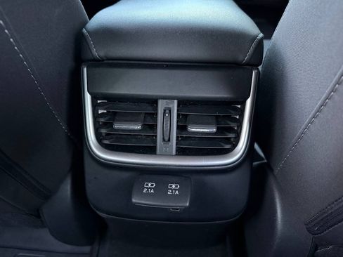 Used 2022 Subaru Legacy Premium AWD/4WD image 19