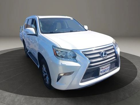Used 2015 Lexus GX 460 Luxury image 2