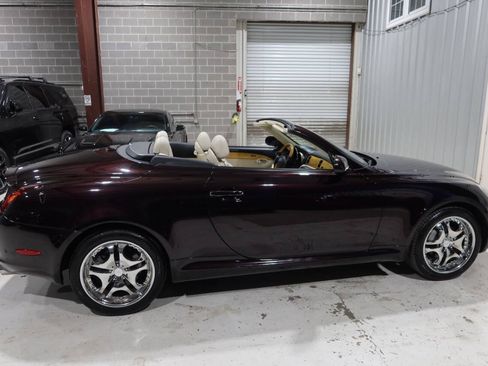 Used 2004 Lexus SC 430 Convertible RWD image 6