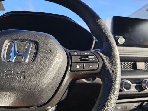 Used 2024 Honda CR-V LX image 32