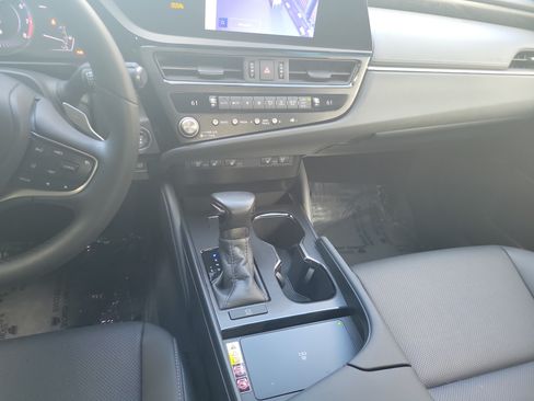 Certified 2024 Lexus ES 350 w/ Premium Package FWD image 18