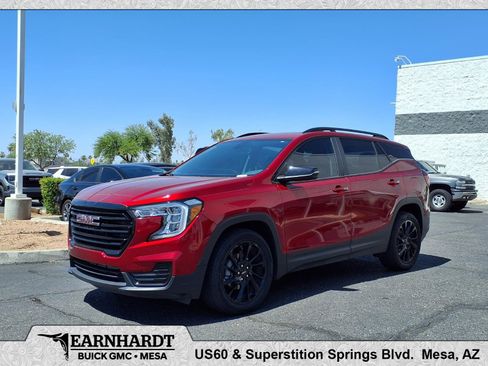Used 2023 GMC Terrain SLE w/ Driver Convenience Package FWD image 1