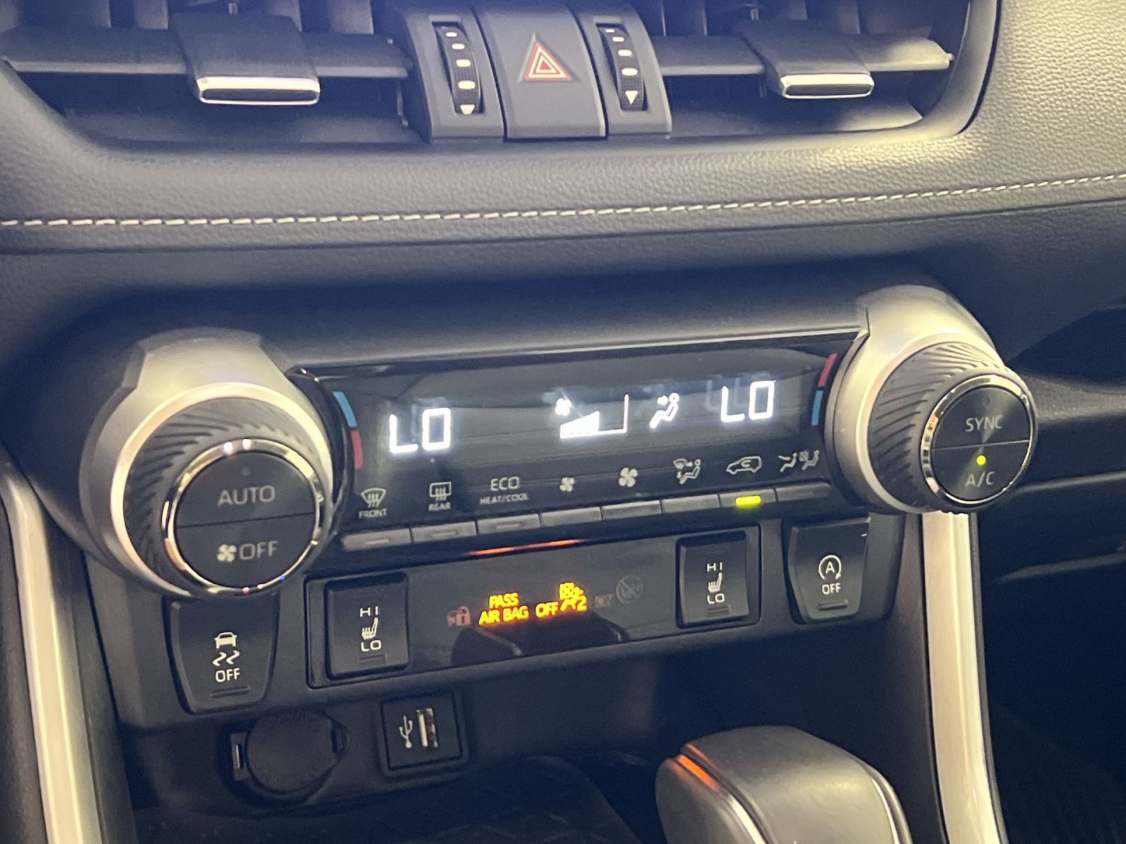 Used 2023 Toyota RAV4 XLE Premium AWD/4WD image 21