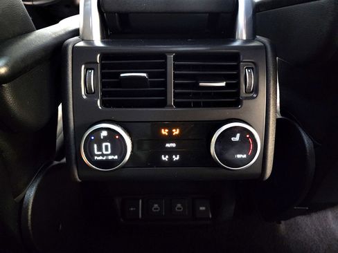 Used 2022 Land Rover Discovery S R-Dynamic image 28