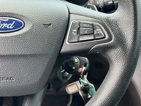 Used 2017 Ford Escape SE FWD image 21
