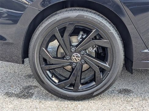 New 2026 Volkswagen Jetta SE image 11