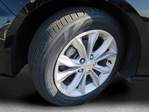Used 2025 Chevrolet Malibu LT FWD image 25