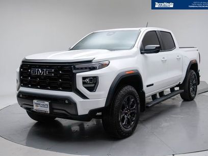 Used 2025 GMC Canyon Elevation w/ Convenience Package