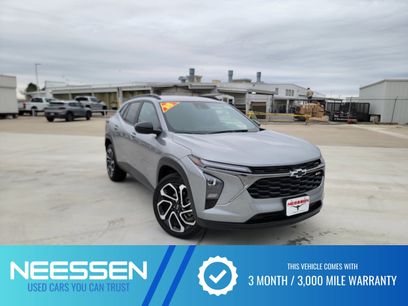 Used 2025 Chevrolet Trax RS