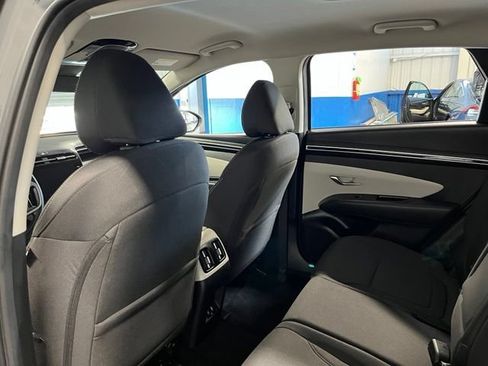 Used 2024 Hyundai Tucson SEL FWD image 17