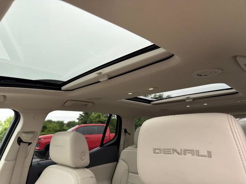 Certified 2023 GMC Acadia Denali w/ Denali Technology Package AWD/4WD image 20