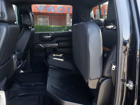 Used 2023 GMC Sierra 2500 AT4 w/ AT4 Preferred Package AWD/4WD image 45