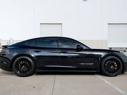 Used 2018 Porsche Panamera 4 AWD/4WD image 14