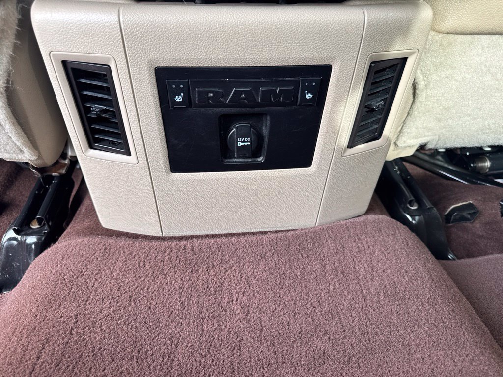 Used 2016 RAM 2500 Laramie w/ Convenience Group AWD/4WD image 8