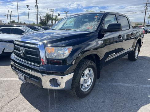 Used 2013 Toyota Tundra 2WD CrewMax w/ TRD Off-Road Pkg image 2