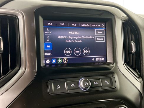 Used 2020 GMC Sierra 1500 2WD Crew Cab w/ Sierra Value Package image 25
