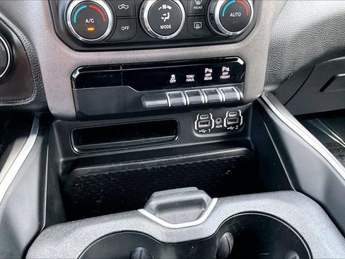 Used 2021 RAM 1500 Big Horn AWD/4WD image 29