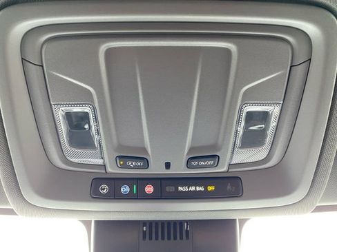 New 2024 GMC Sierra 1500 Elevation image 29