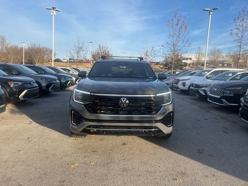 New 2026 Volkswagen Atlas Cross Sport SEL Premium R-Line AWD/4WD image 8