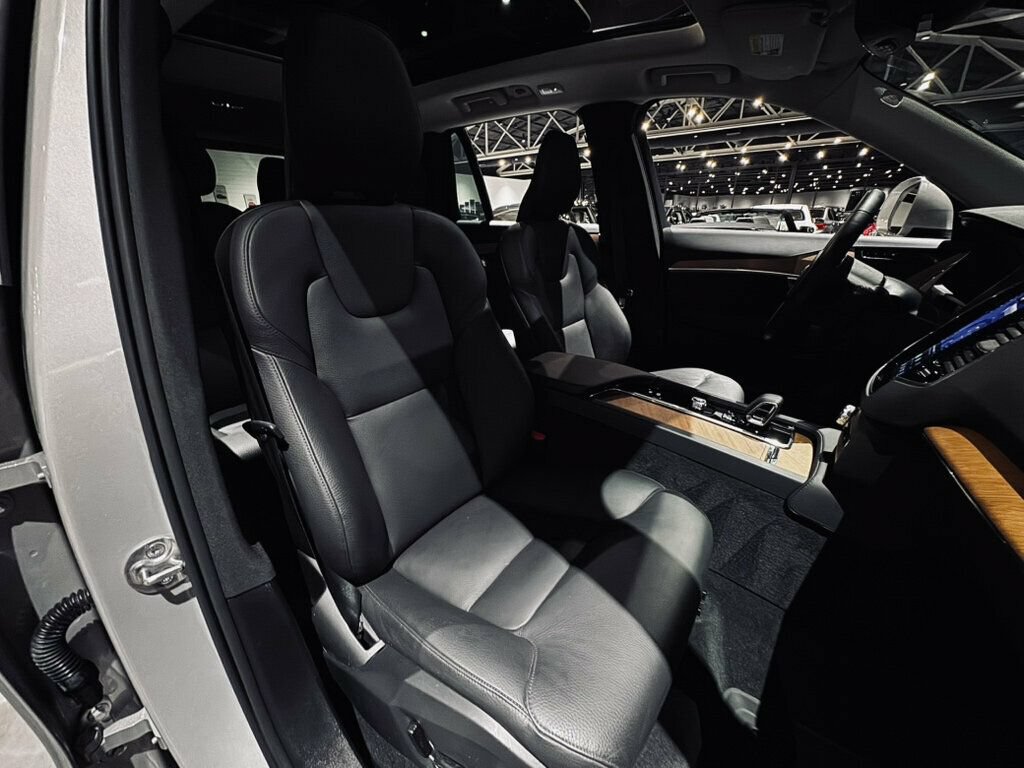 Used 2024 Volvo XC90 T8 Plus w/ Protection Package Premier AWD/4WD image 34