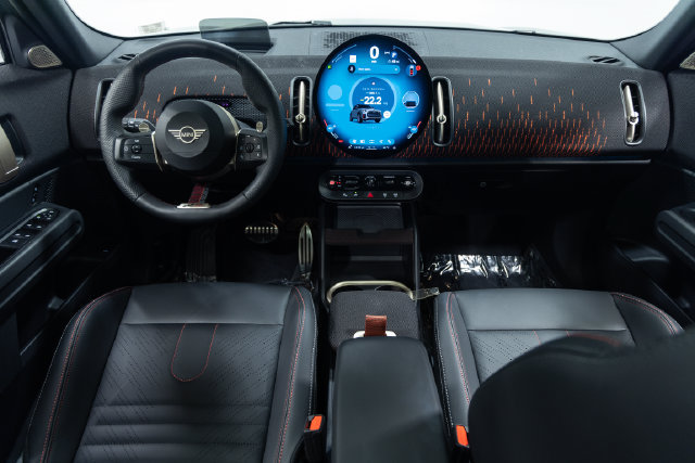 Certified 2025 MINI Cooper Countryman John Cooper Works w/ Comfort Package Max AWD/4WD image 20