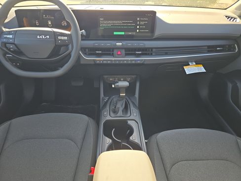 New 2026 Kia K4 FWD image 13