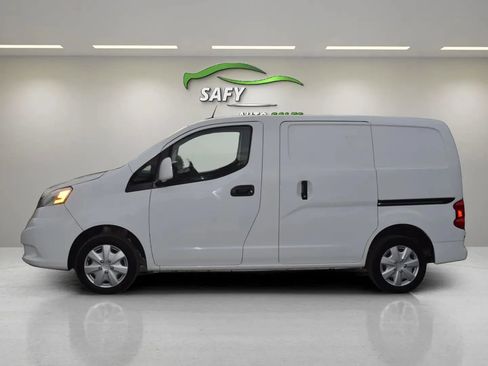 Used 2020 Nissan NV200 SV image 4