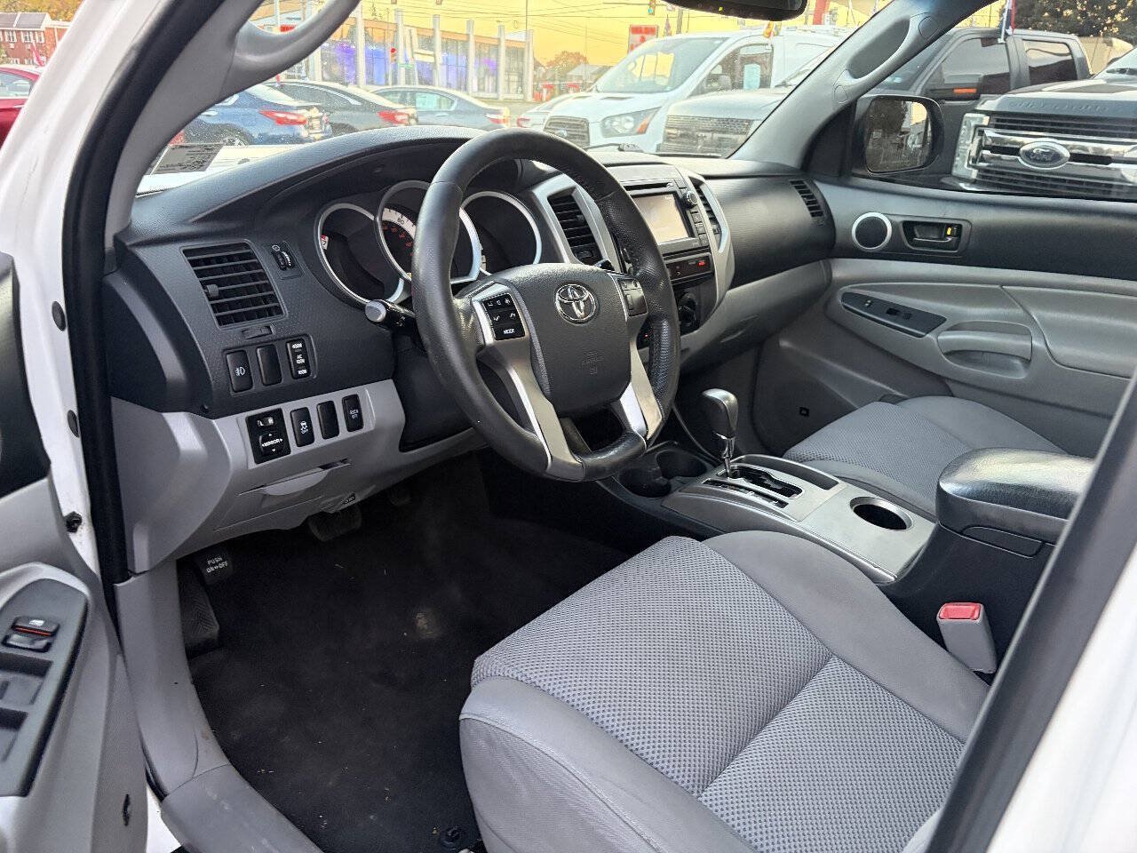 Used 2012 Toyota Tacoma 4x4 Double Cab w/ TRD Sport Pkg image 15