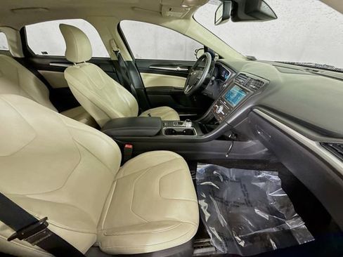 Used 2017 Ford Fusion Energi Titanium image 27
