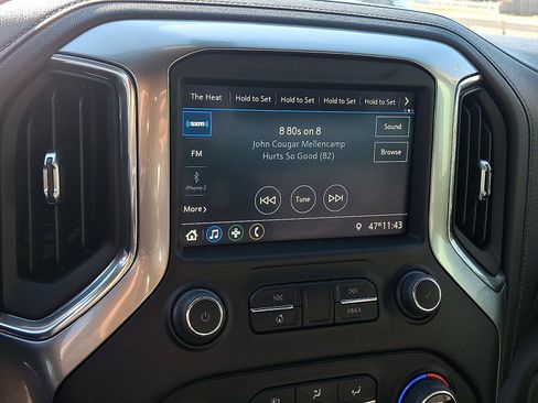 Used 2021 Chevrolet Silverado 1500 RST image 17