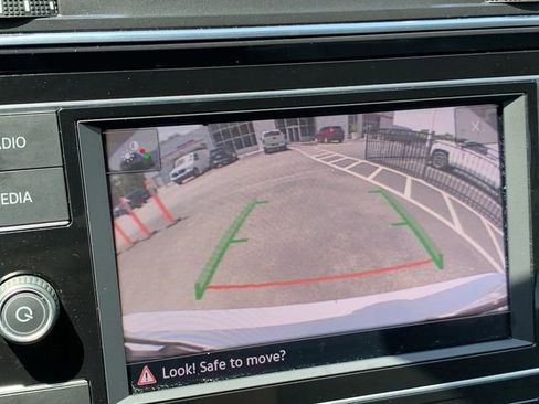 Used 2021 Volkswagen Tiguan S FWD image 22