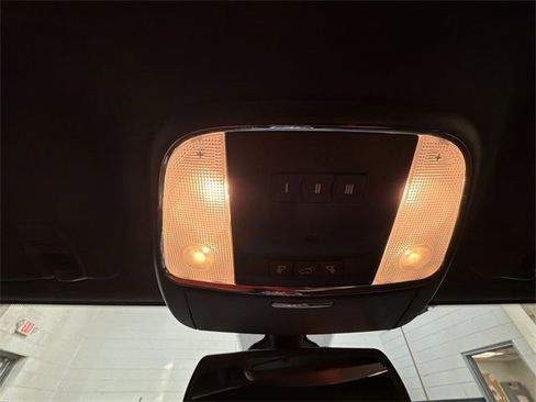 Used 2015 Jeep Grand Cherokee Limited image 22